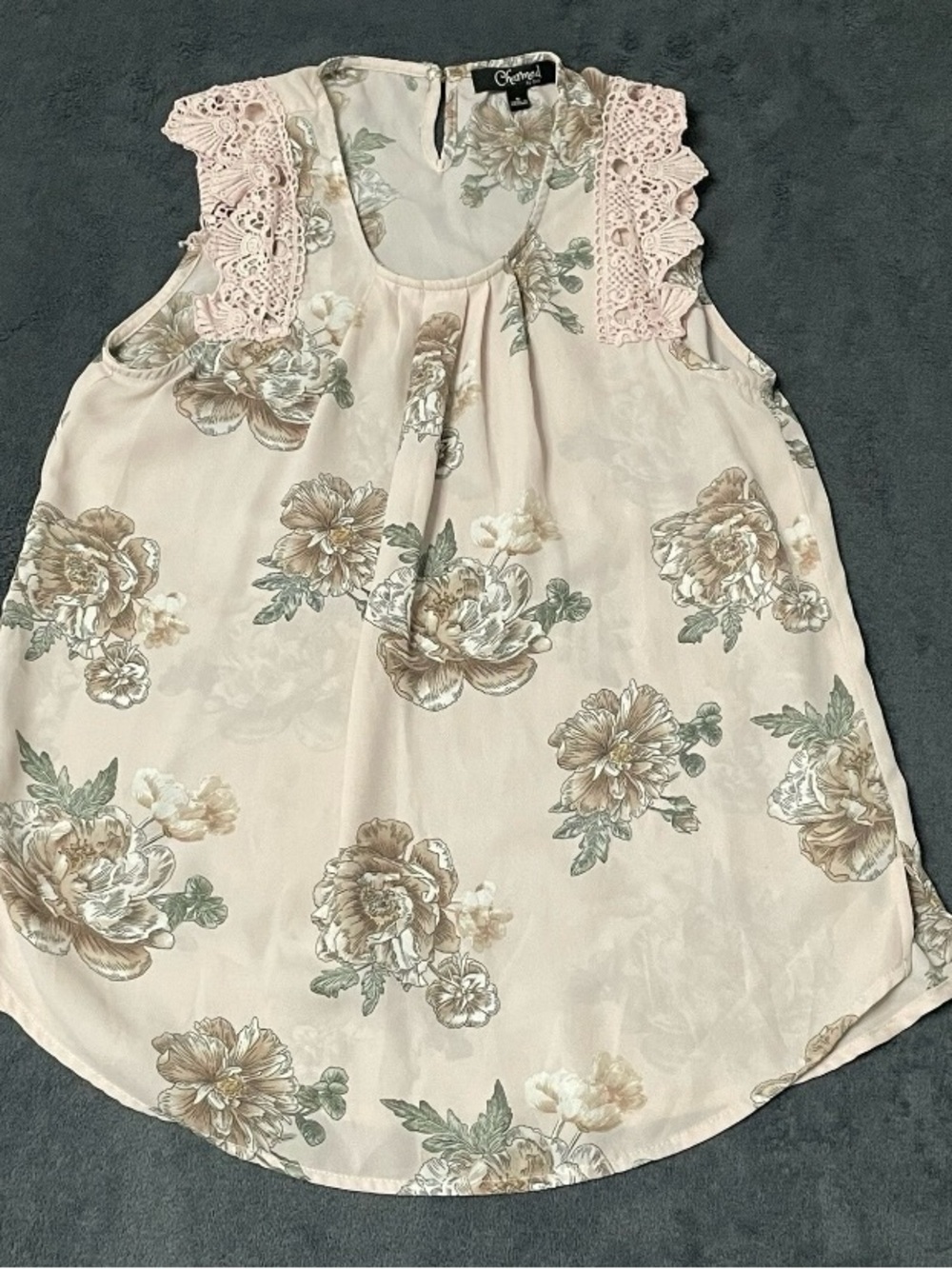 Womens Romantic Feminine Pink Floral Blouse with Dainty Lace Cap Sleeves Size S